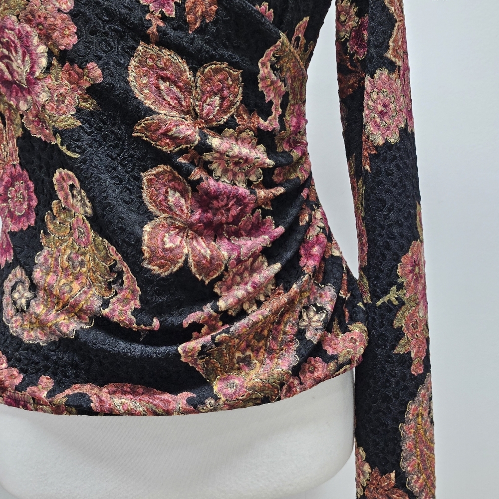 Vintage Metaphor Textured Dark Floral VNeck Top Blouse Medium Y2K Dark Romantic - Picture 9 of 12
